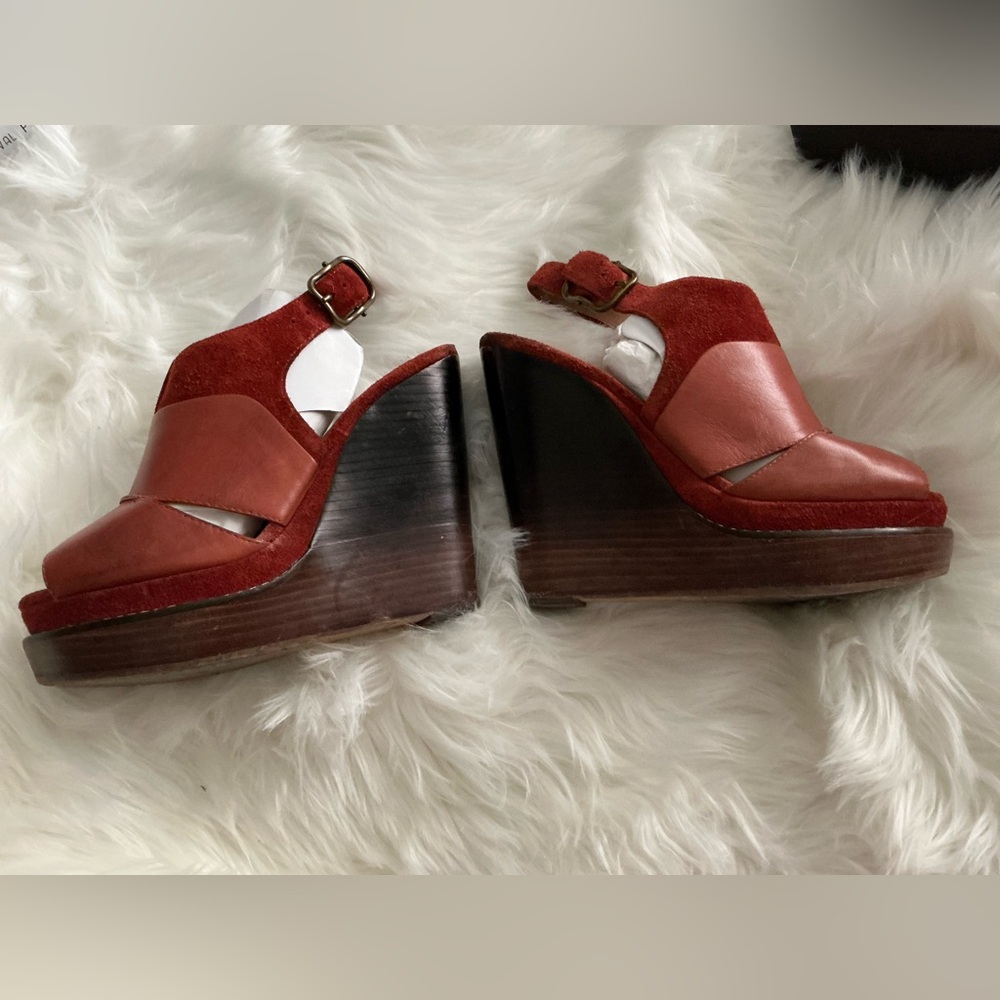 Modern Vintage gently used wedges. Sz 37 or U.S. 7